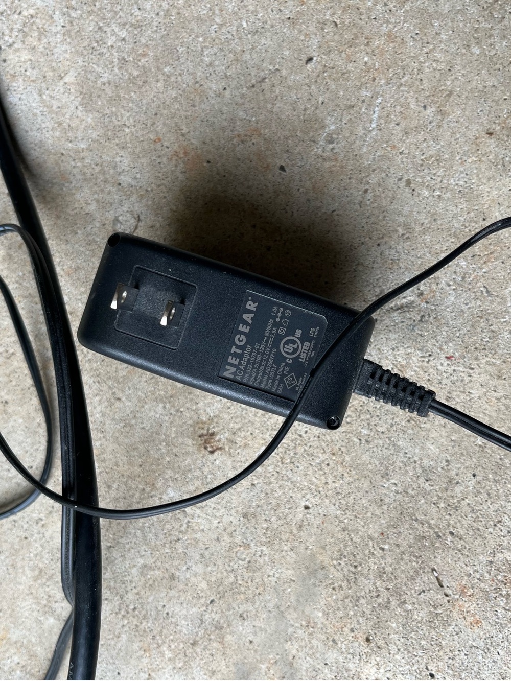 Nighthawk Combo Nether WiFi Cable Modem Router, 6-stream WiFi Router (RAX50) - Picture 8 of 8